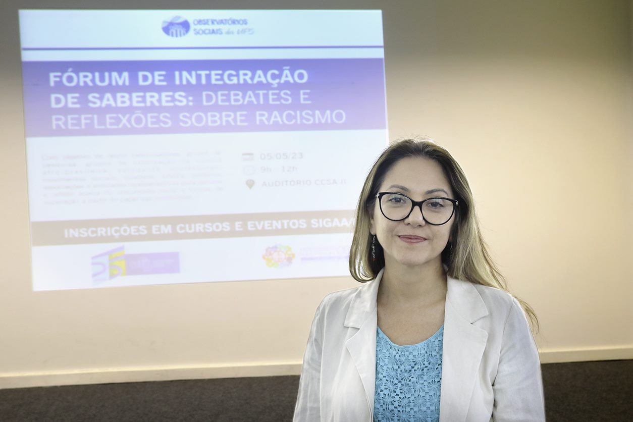 Professora Karyna Sposato, coordenadora dos Observatórios Sociais